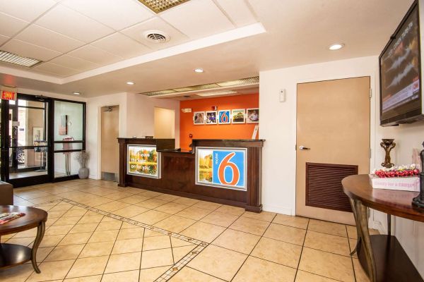 COLONIAL INN KINGSPORT (Kingsport)